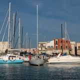 Il Circolo nautico "Il maestrale", nato nel 1982, si trova in prossimit� della massiccia torre di avvistamento che svetta sul porto di Santo Spirito, il quartiere pi� settentrionale della citt�